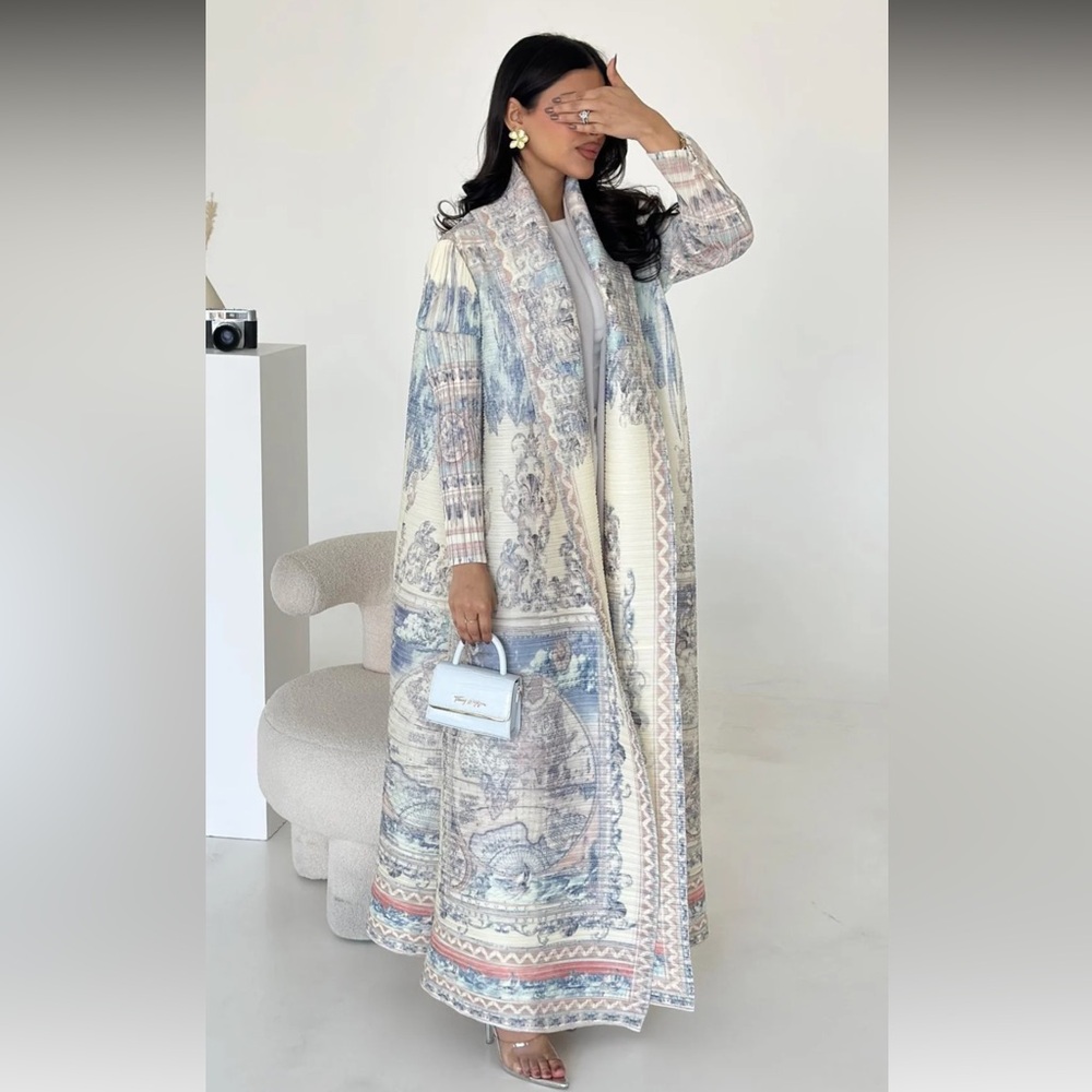 Almaira Abaya Vogue